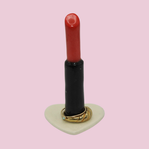 lipstick ring holder